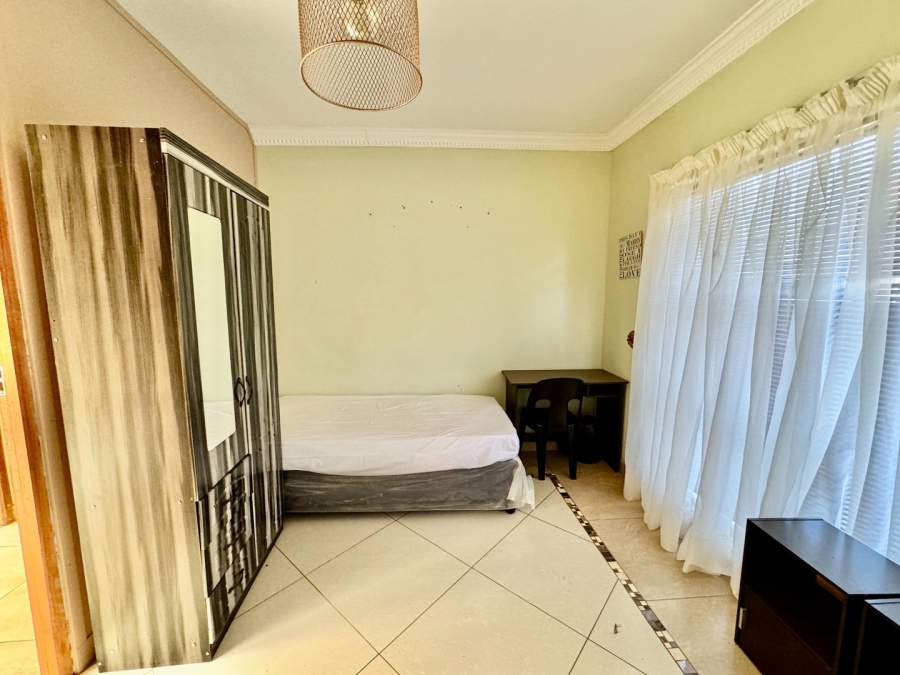 23 Bedroom Property for Sale in Kannoniers Park North West